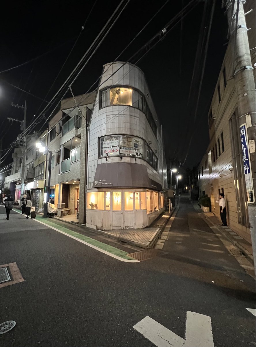 巖谷國士 tweet media