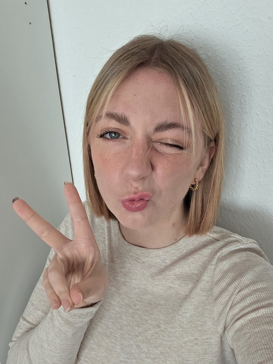 bianca | LUAT era 🪷 tweet media