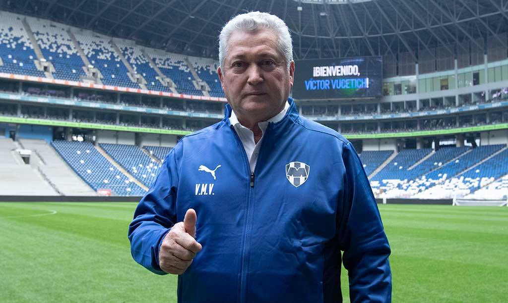 soybubugarcia's tweet photo. Lo de Rayados estaba así de fácil... era aguantar otro torneo y ajustar para ser campeón.

Ah pero salió el Sr con "las formas"... 

Se refería, creo yo, a que sus formas eran pa ganar + dinero,  no partidos, porq de otra manera , no tiene sentido que lo mantengan en el puesto. https://t.co/6JxOVEnk6i