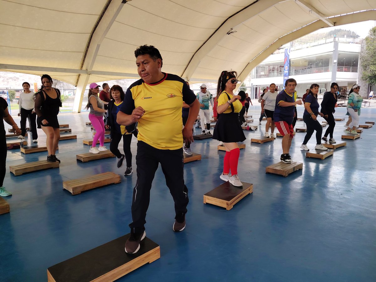 Parque Urbano Cumandá tweet media