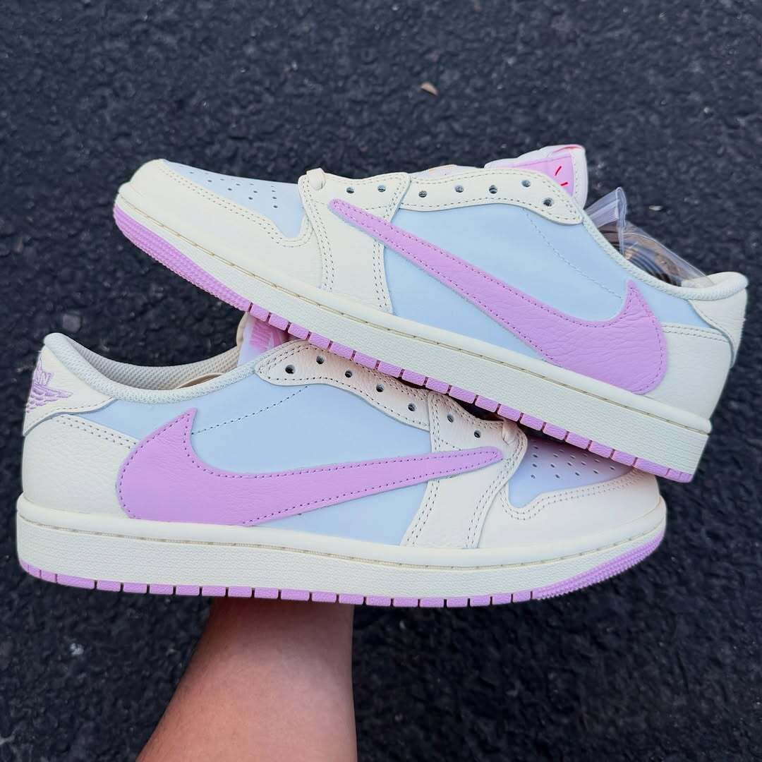 JustFreshKicks tweet media