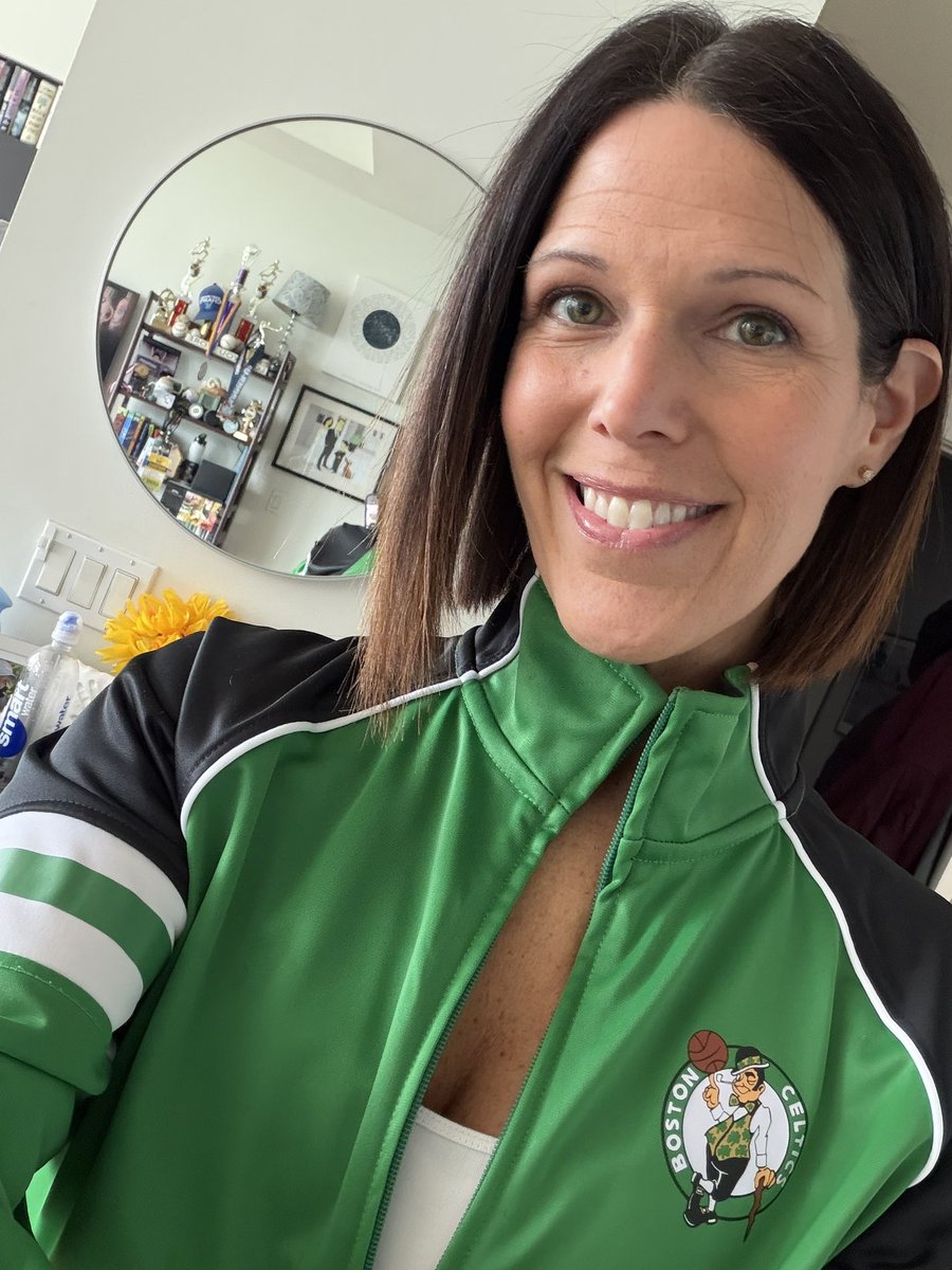 Dana Jacobson tweet media