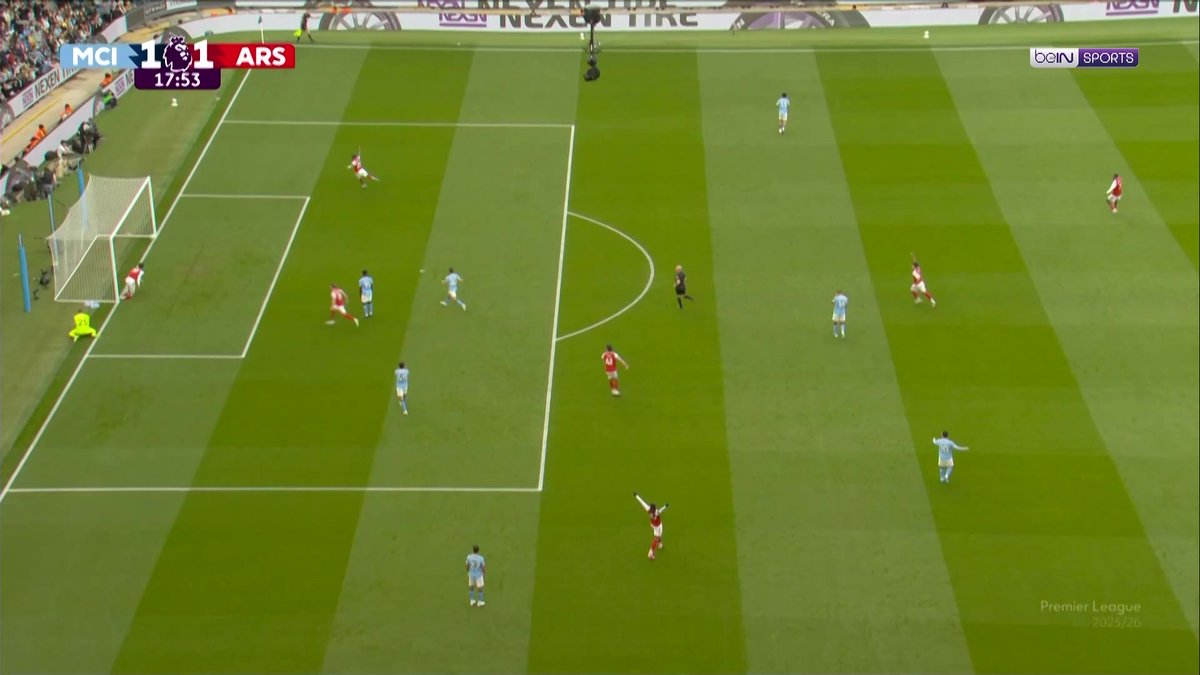 بطريقة غريبة دوناروما يساهم في تسجيل أرسنال لهدف التعادل 