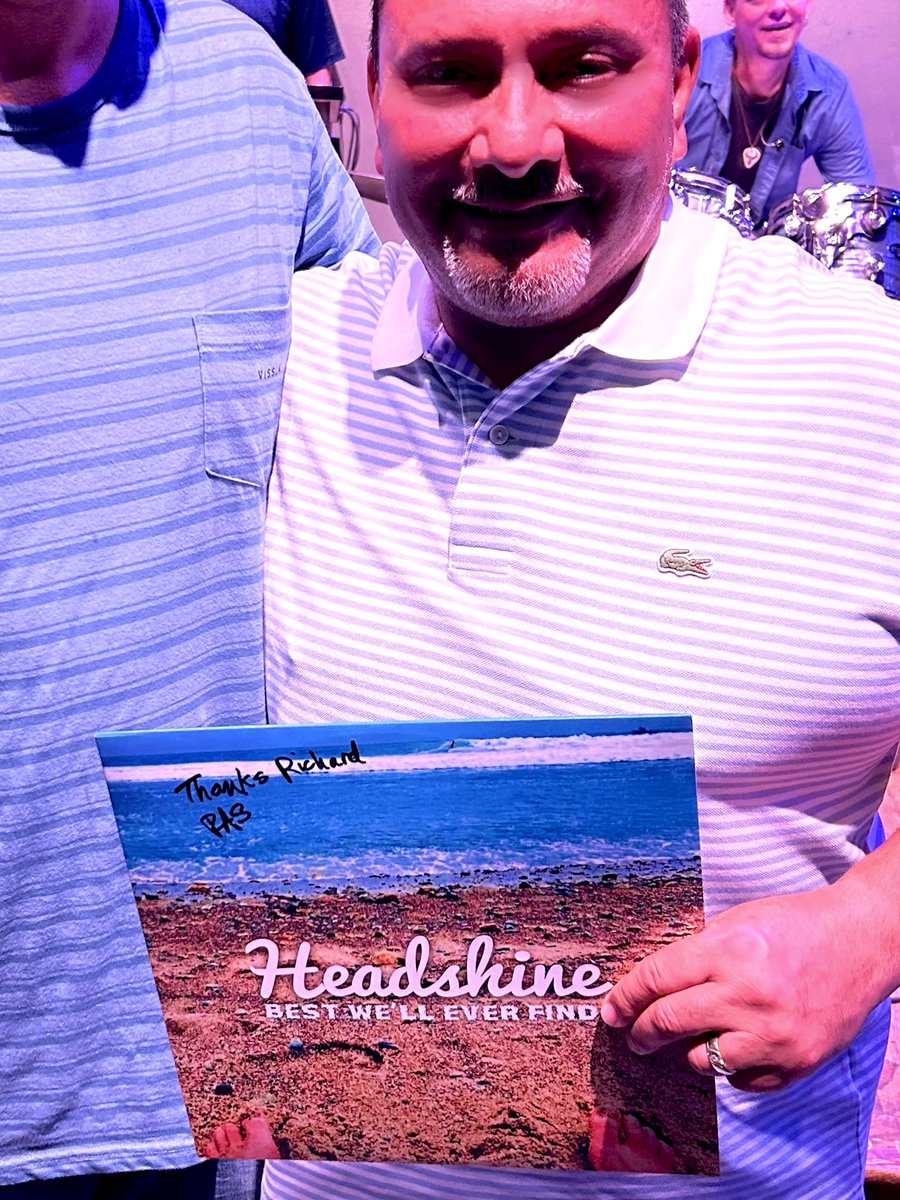 Headshine tweet media