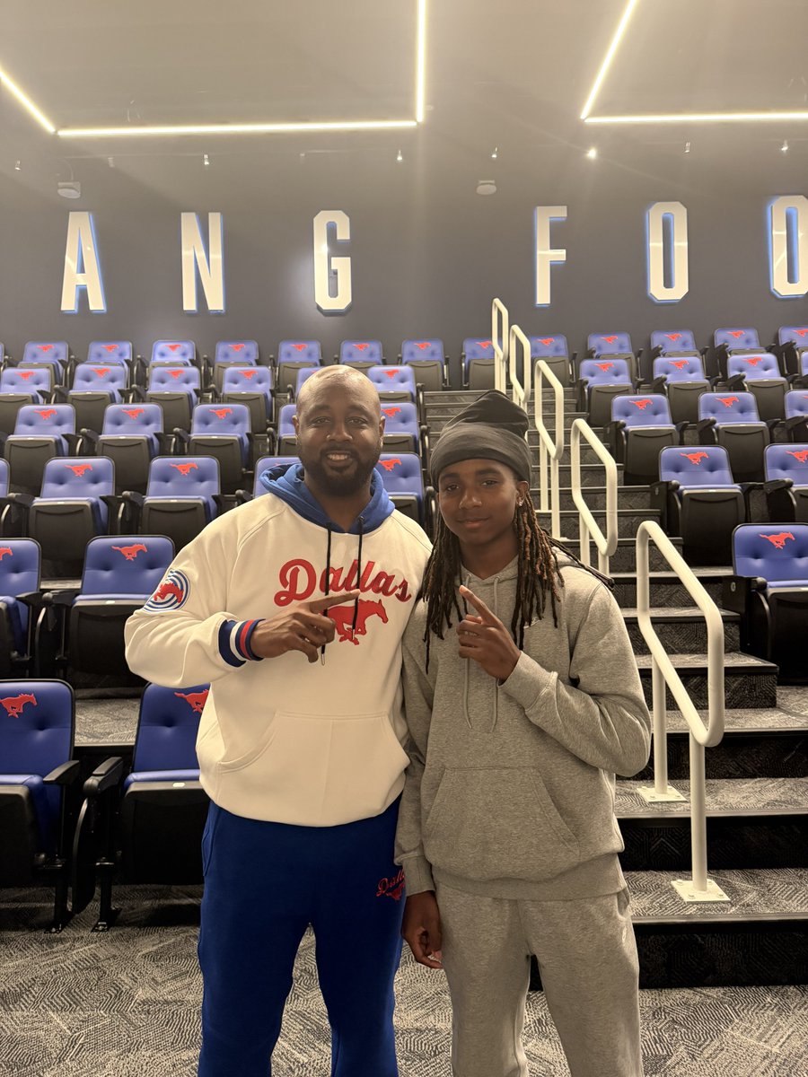 shamar_sorells's tweet image. Had a great time touring @SMUFB yesterday. Appreciate you setting it up, Coach Courtney Jackson, and thank you @coachdwes for taking the time to show us around and talk with us.
#upnext #classof2030 #RecruitMe

@LHSFball @Coach_Olla @modle1112 @CoachFinn_ @HuskyNationTX