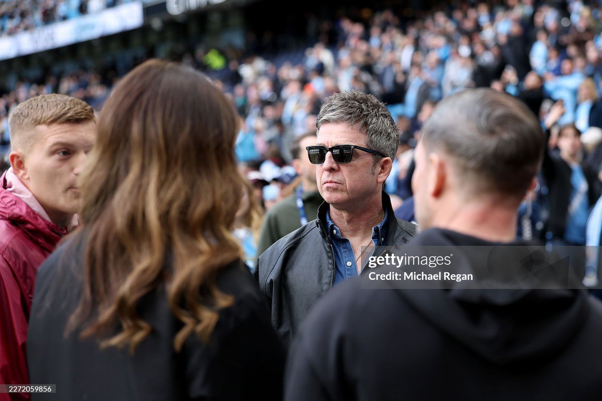 Dale mira como se viste lrpm que dolor no ser  tu mujer Noel Gallagher