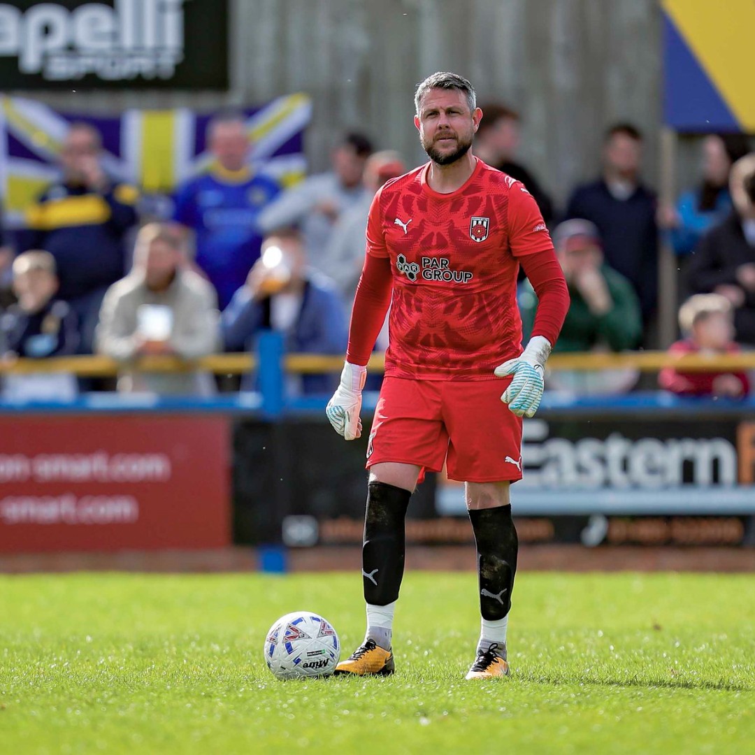 chorleyfc's tweet photo. A word for this man, on his 499th career appearance. 

Coming in at the eleventh hour, take a bow, Drenchy. 👏🏻

@dia_images 📸

#WeAreChorley https://t.co/wJF6qQBscx