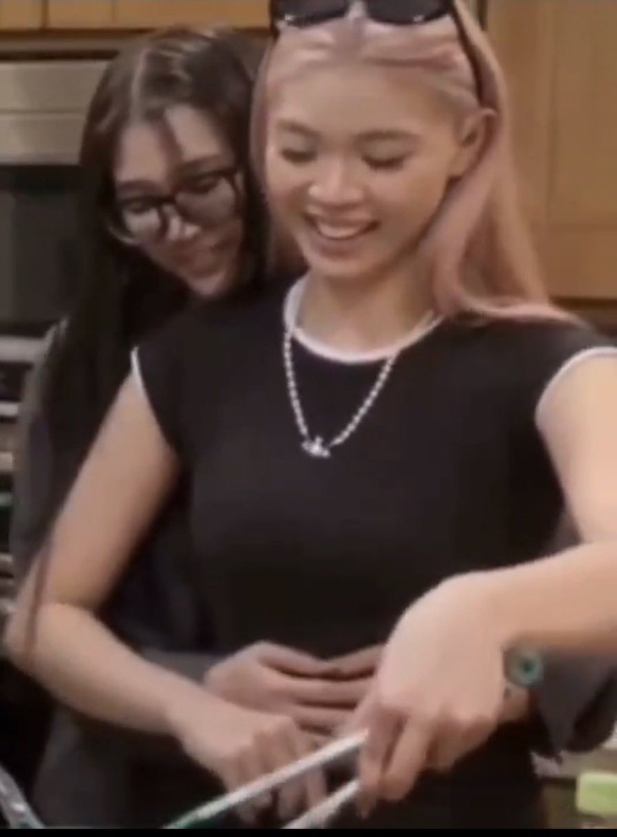 inverterbloom's tweet image. Happy JhoCey Day! 💙🩷
#healthy