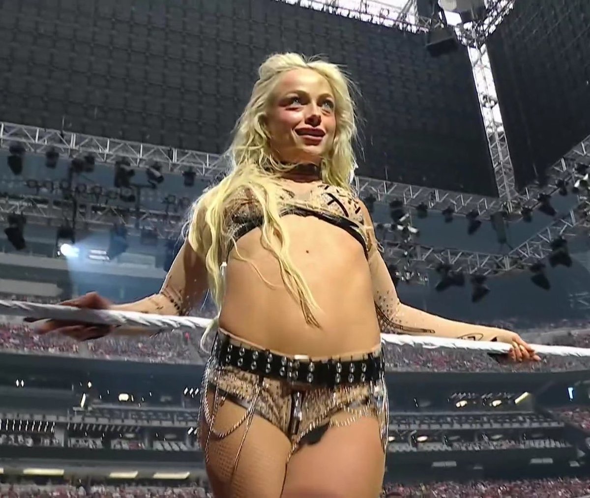 𝙸𝙵𝙴𝙾𝙻𝚄𝚆𝙰💜💜💜💜 tweet media