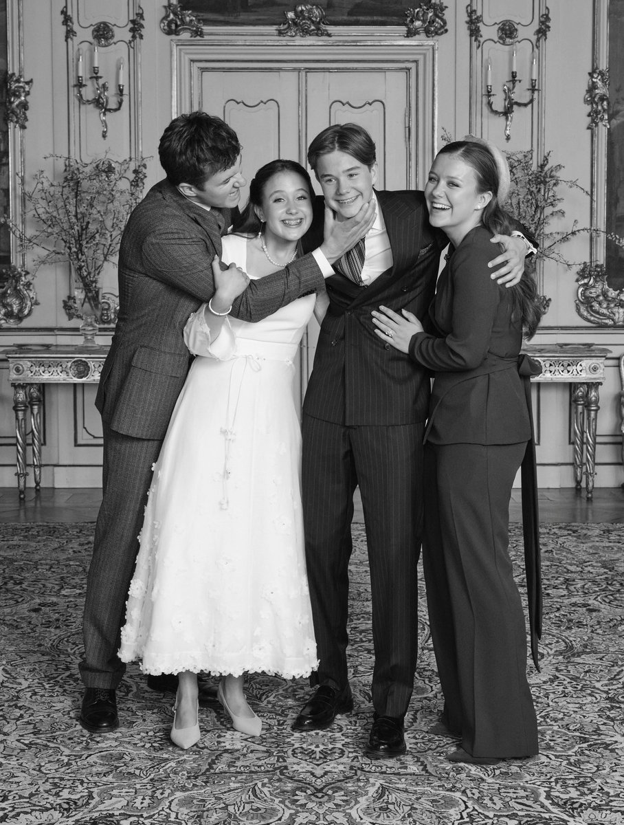 ChristinZ tweet media