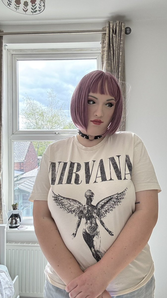 angelmasks22's tweet image. Wait you want me to wear your stuff? 

Alright I’ll bite, always wondered how that stuff felt….

#tryon #masks #siliconemasks #siliconemasker #femalemask #femalemasker #curious #curiosity #roanyer #roanyerjapan