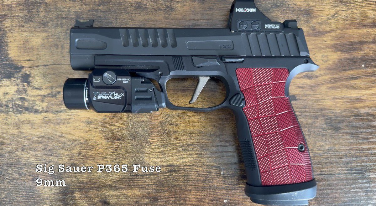 🔫UR a Smart Ass, Carl🔫 tweet media