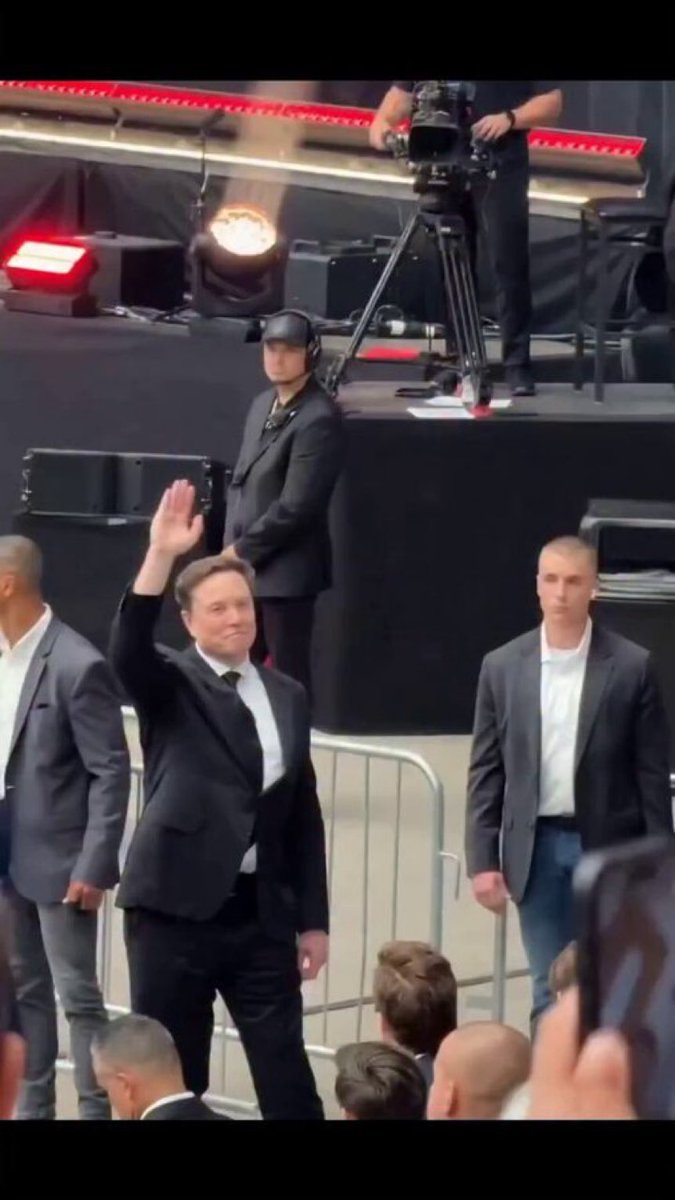 BT UPDATES tweet media