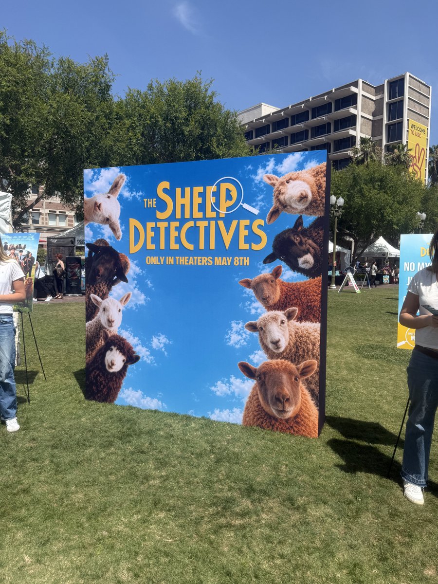 afakecinephile's tweet photo. @GalitzineHQ this was at the la times book fair! they were giving bookmarks https://t.co/MvWB82Vnp4