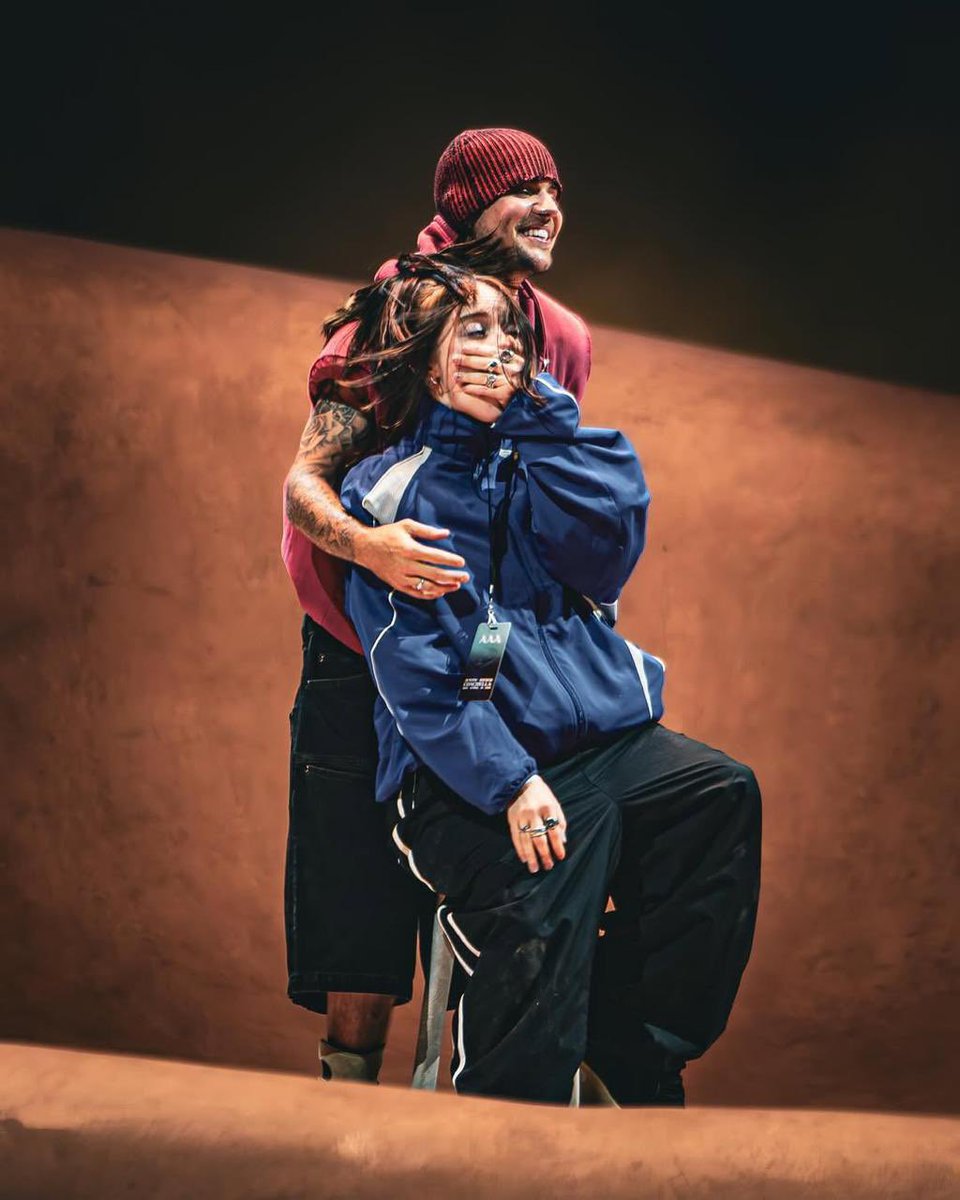 turnebieber's tweet photo. Billie Eilish e Justin Bieber. 🫶🏼 https://t.co/yNFK4VrtDD