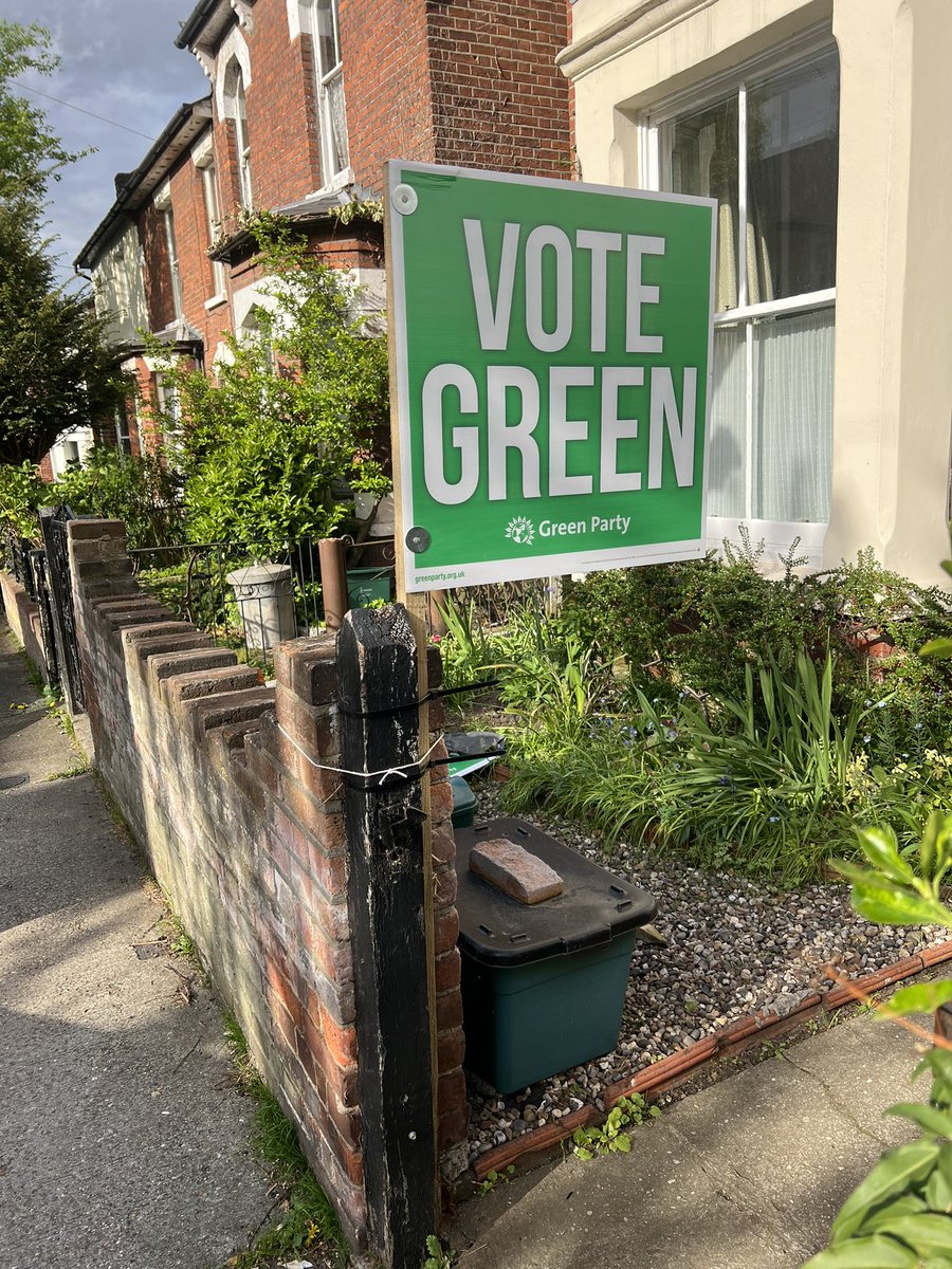 Mark George Goacher tweet media