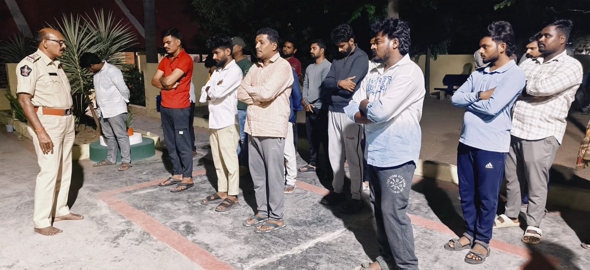 VjaCityPolice's tweet image. #RowdySheeter #counseling #vijayawadacity #NTRDistrict #AndhraPradeshStatePolice @APPOLICE100 ..(2/2)