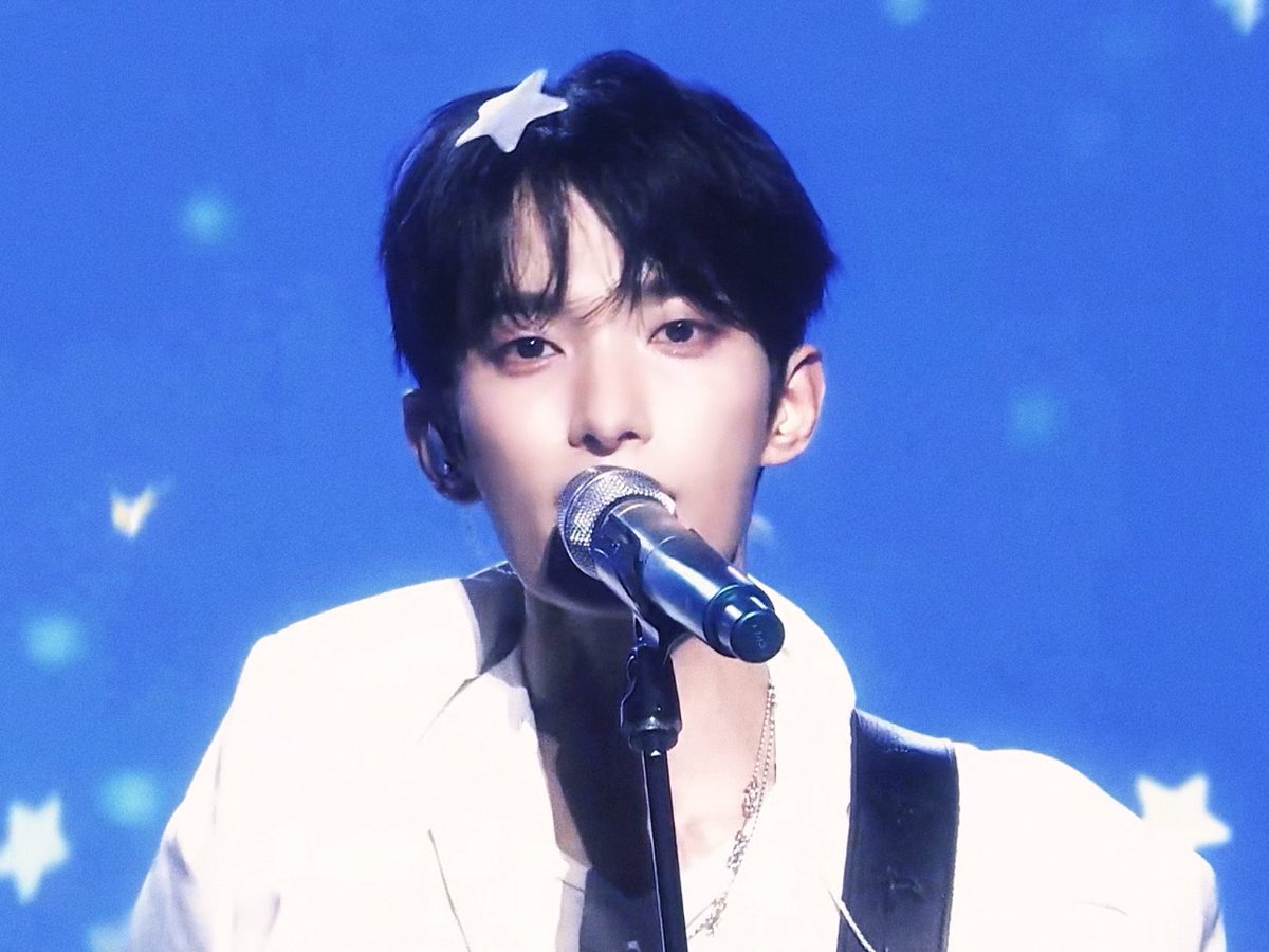 ૮ 아 지 ა tweet media