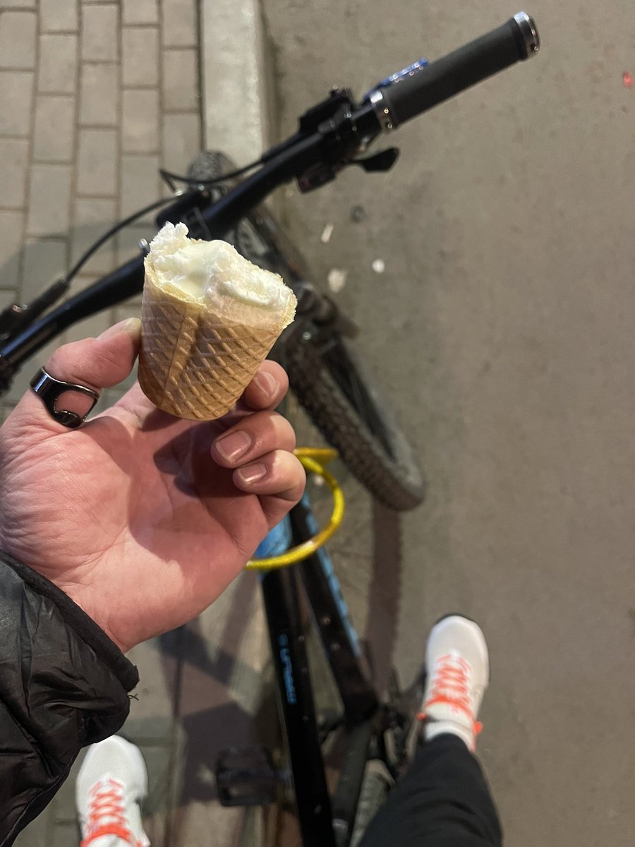 almas mangas tweet media