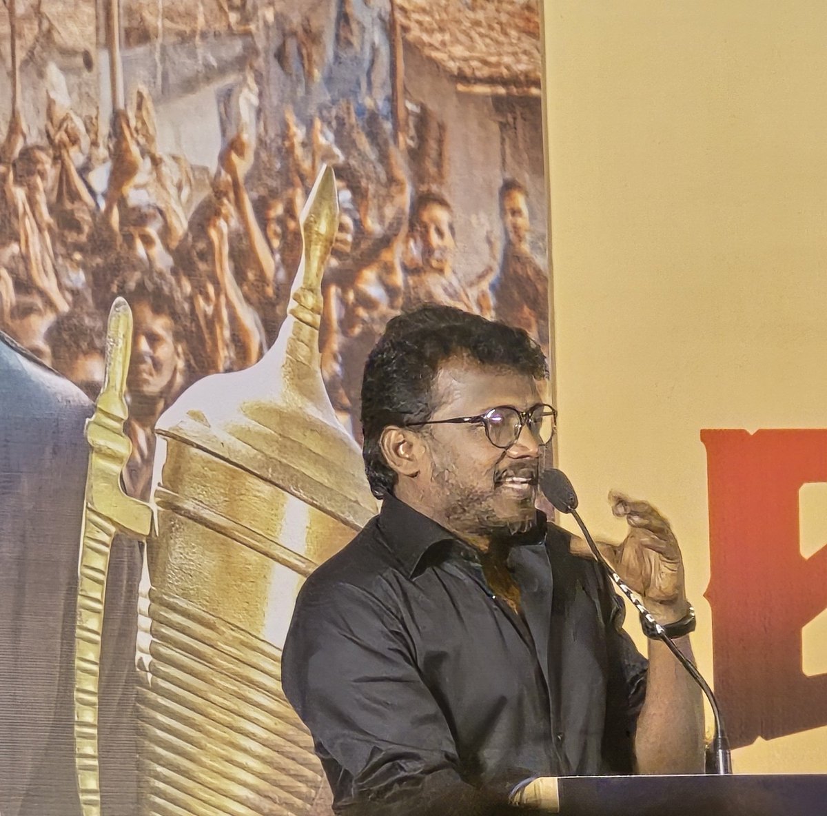 moviesbuff_'s tweet image. Mari Selvaraj at #KaraprereleaseEvent:

 I am  planning my next film with #Dhanush sir. He has kept a strong belief in me and I want to give him a film bigger than #Karnan 📽️ on a higher level. If you want to know how much I love him, my next film will show that to you ❤️