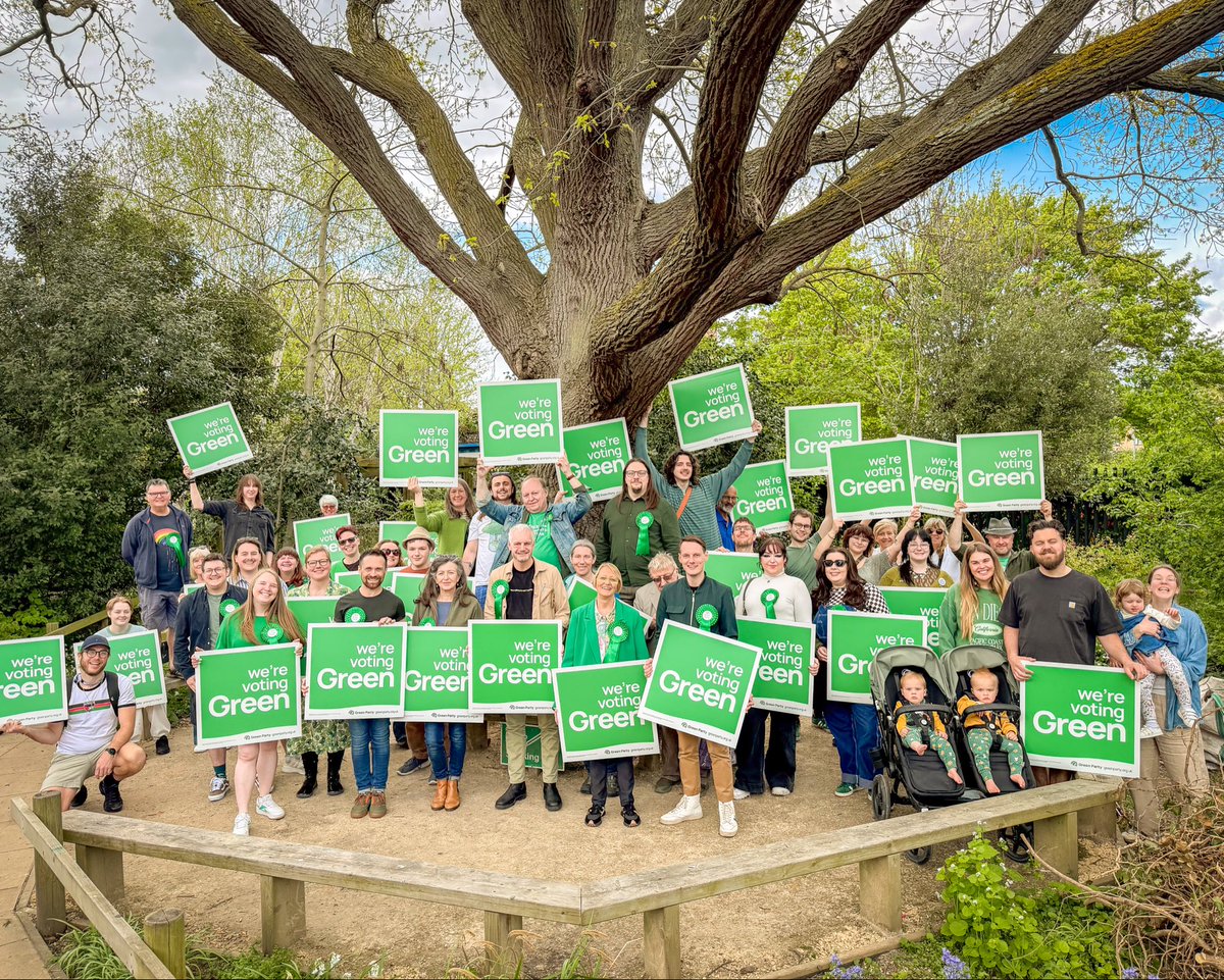 SEEGreenParty's tweet photo. A fantastic gathering of Greens in #Southend today, as our campaign for the 2026 #SouthendCityCouncil #Elections builds strength.

We’re standing a full slate of dedicated candidates, meaning every voter in Southend has the opportunity to #VoteGreen again this year. https://t.co/jknivK5vSK