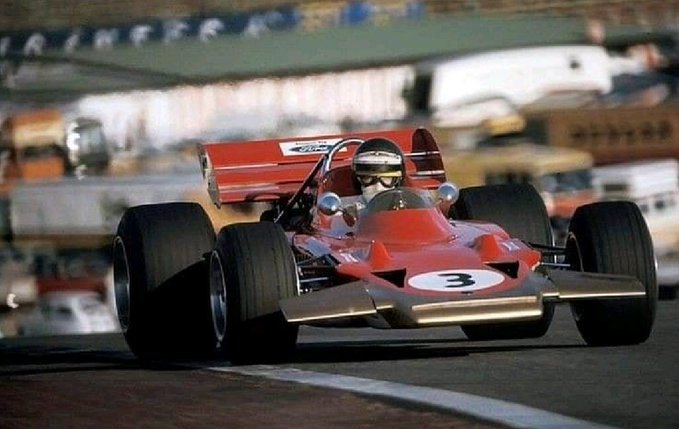 Pasiontuerca's tweet image. 19 DE ABRIL 1970: Se corre el GP de España en Jarama y luego de 90 vts, Jackie Stewart con el March 701 se lleva el triunfo en 2h 10m 58s seguido de Bruce Mclaren con Mclaren M14 y Mario Andretti con otro March, 12° victoria para el escoces y 1° para March