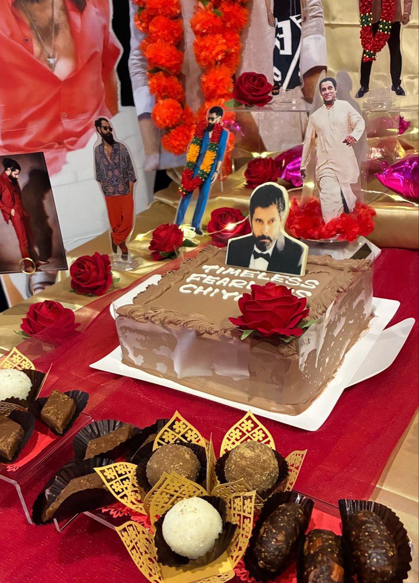 ヴィクラムさんお誕生日おめでとうございます‼️日本でもお誕生日会を開催されました🎂お歌も楽しく、ケーキも美味しく、ヴィクラムさんの魅力紹介がまた最高で、私もすっかりチヤーンファンになってしまった🥰作品いっぱい見よ‼️

#HBDChiyaanVikramjp
#HBDChiyaanVikram #HappyBirthdayChiyaanVikram