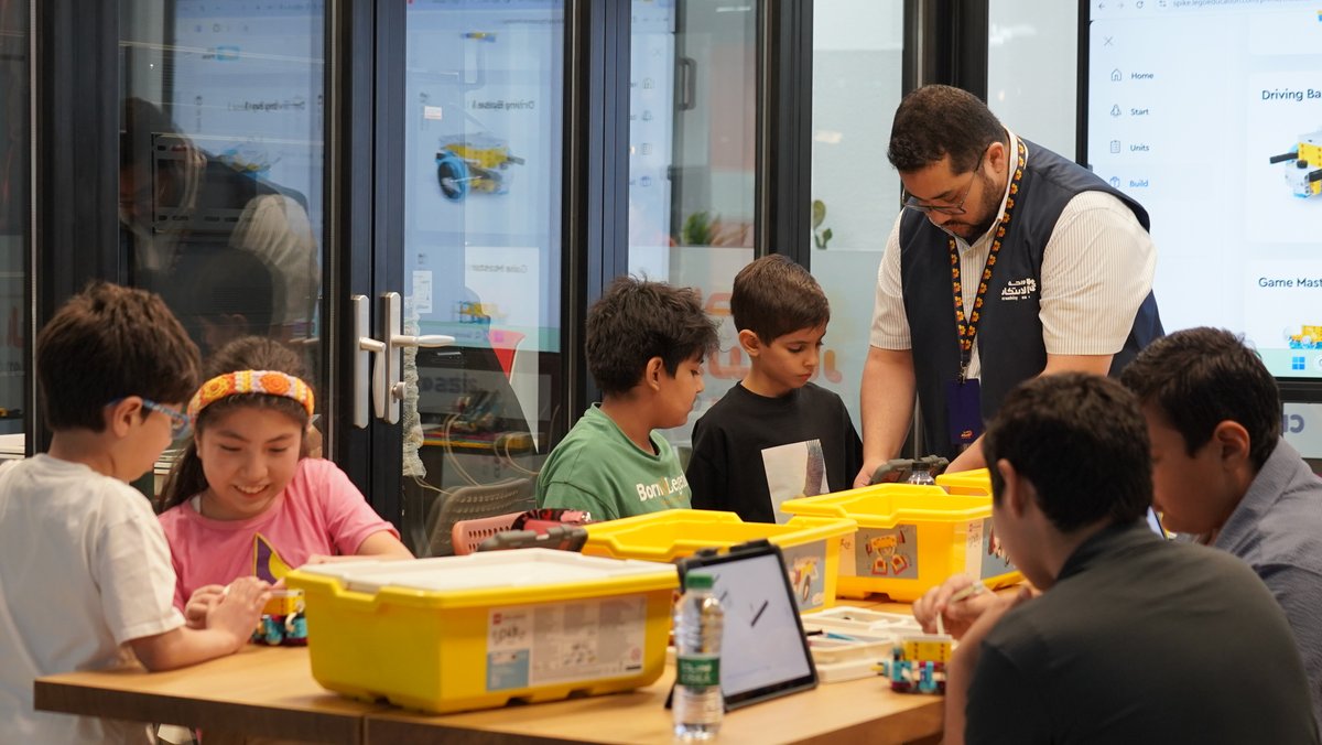 Creativity oasis | واحة الابتكـار tweet media