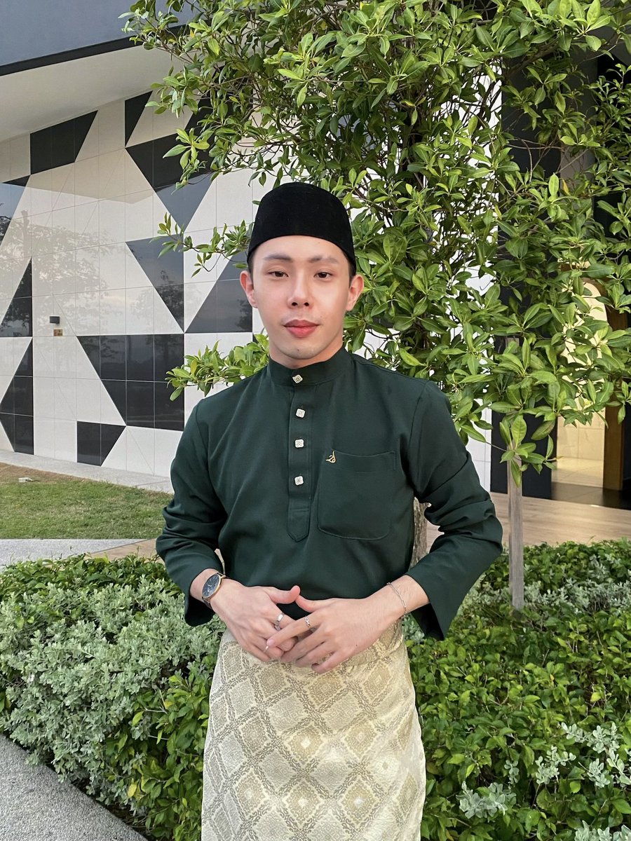 Heeshlee's tweet photo. Penutup Syawal 💚 https://t.co/jcwGc6h4i7