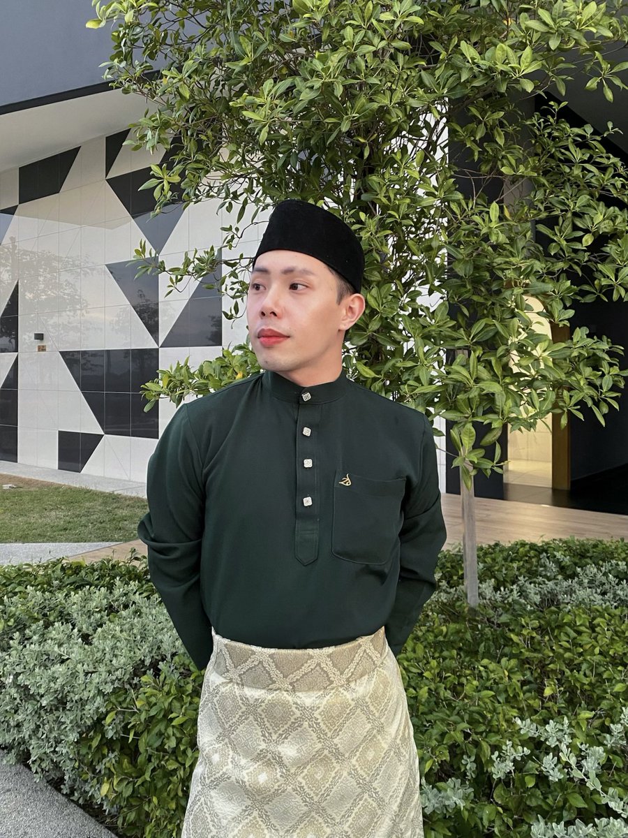 Heeshlee's tweet photo. Penutup Syawal 💚 https://t.co/jcwGc6h4i7