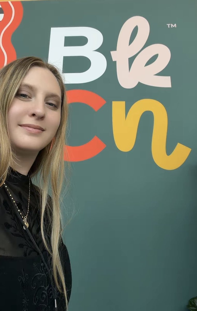 I.V. Ophelia tweet media