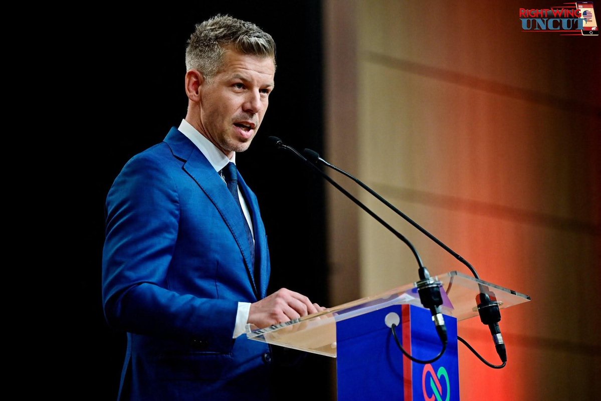 Avvisate la Schlein e Ilaria Salis
Il 1 Ministro Ungherese annuncia che dal 1 giugno revocherà tutti i permessi di soggiorno anche agli immigrati regolari. Se Orban espelleva solo i clandestini, il nuovo premier allontana anche i regolari. "Il loro arrivo sarà ridotto a zero