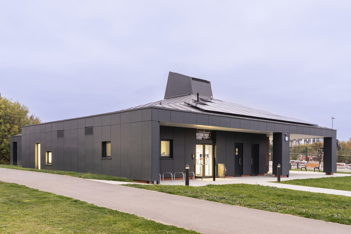 BrickworkOnline's tweet photo. James Hardie engineered fibre cement products were selected for their durability and performance at the Gilden Way Community Centre, Harlow...

https://t.co/JwmD6dWVYY

( @JamesHardieUK )

#RainscreenCladding #Architects #Contractors #FibreCement #Performance #Durable #Aesthetic https://t.co/ATn0qjtra2