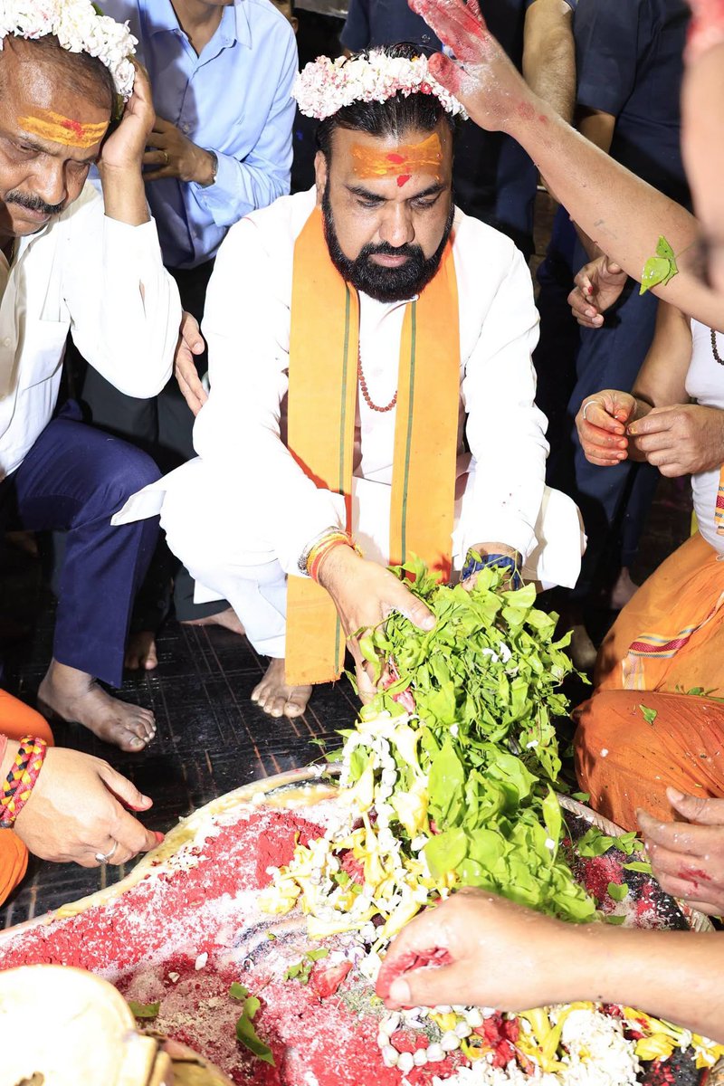 samrat4bjp's tweet photo. #BaidyanathDham #Deoghar #HarHarMahadev #महादेव https://t.co/H4zaoovMnN