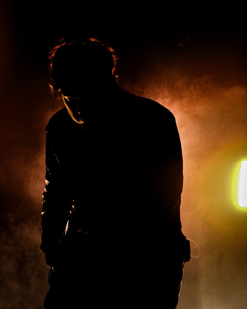 amy ✮⋆˙ tweet media