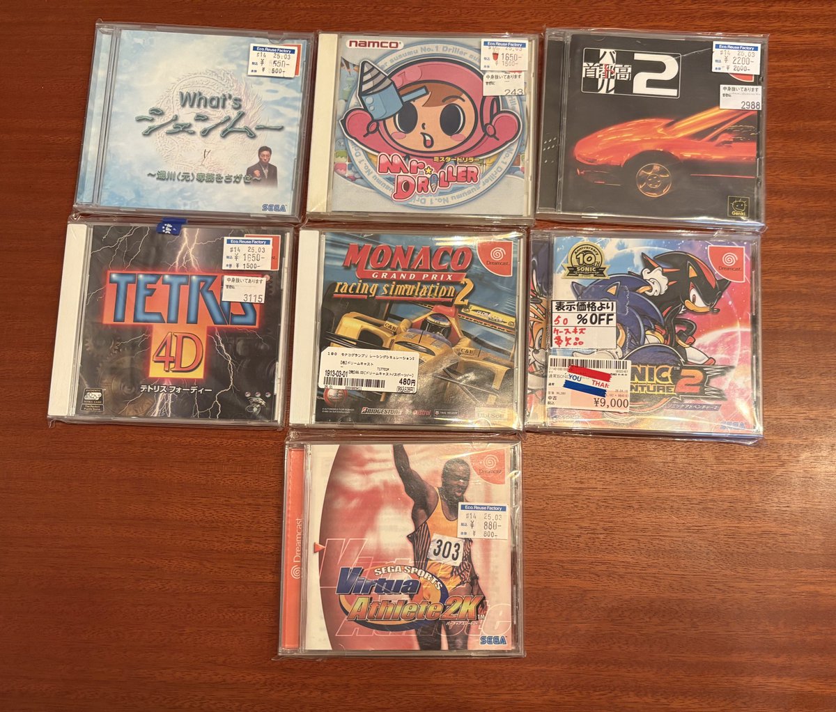 Sancha_Otoko's tweet image. Malgré avoir cherché des jeux Gameboy et Super Famicom, je dois me rendre à l’évidence qu’il ne me manque que les “chers” donc je ne suis focalisé sur la #ps3, collection que j’ai commencé il y a 2 ans mais également #Wii et #Dreamcast.
Total des achats 18000 yen. Un record.