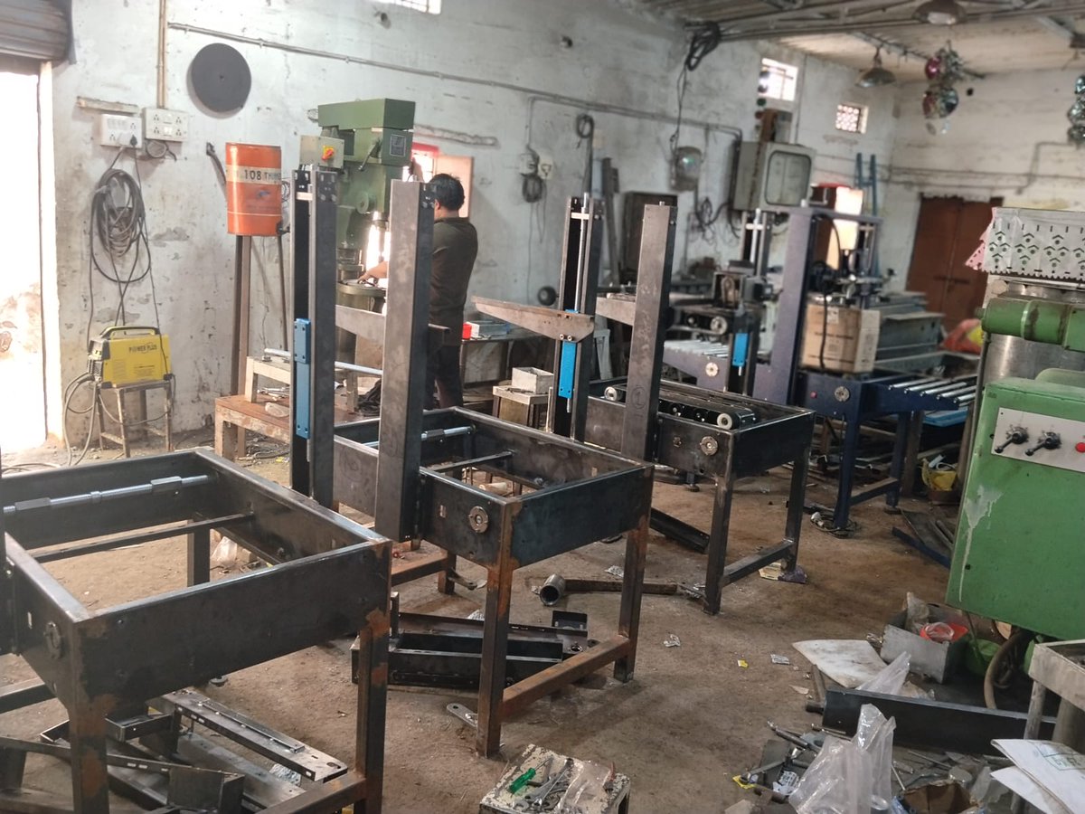ipackverse's tweet photo. If each component of a machine is made , designed by you  , the journey of that manufacturing to assembling to run the machine is invaluable 🙏

#ipackverse https://t.co/Qj92Optov9