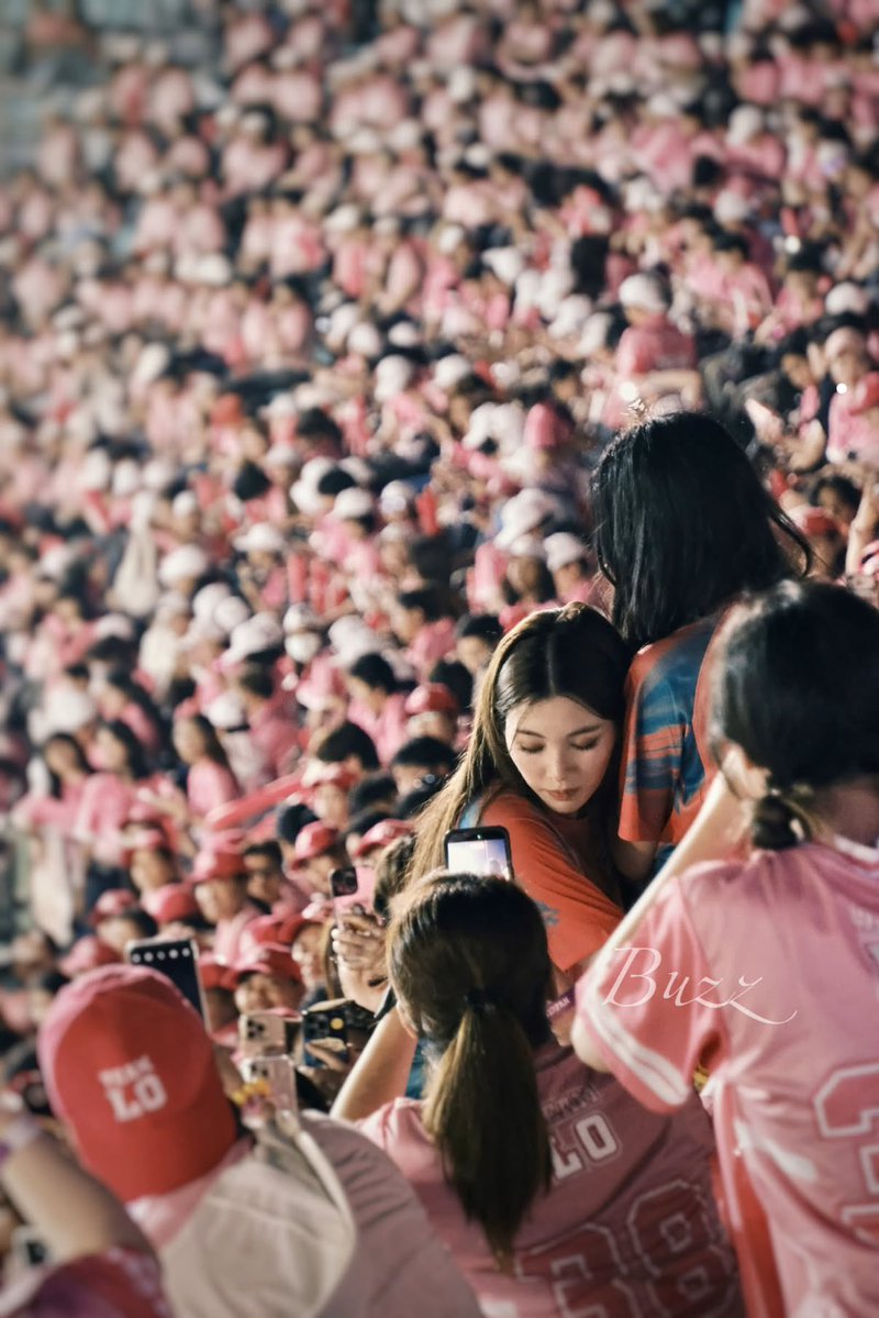 G for LingOrm 🇻🇳 tweet media