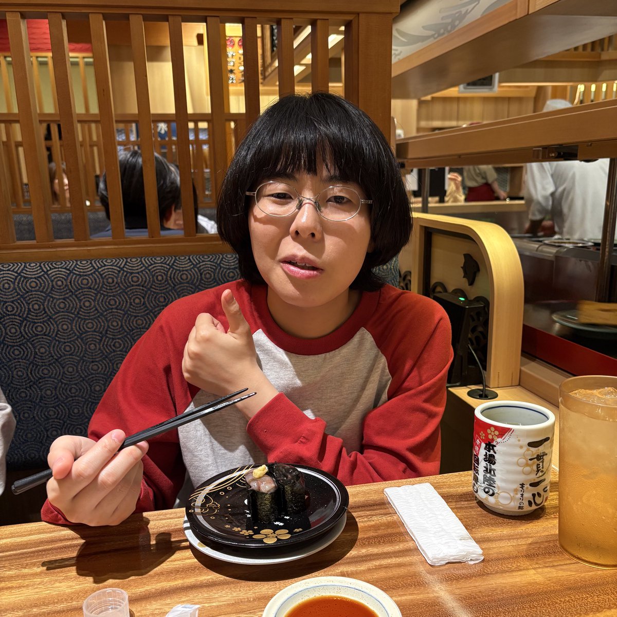 tsu0507nogi's tweet photo. M-1ツアー石川ありがとうございました🙇‍♂️

合間に海と銭湯へ行き
夜は回転寿司に

縁側といくらが抜群でした🙇‍♂️ https://t.co/oZwzUSYJFI