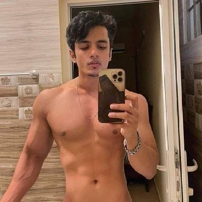 male-celeb tweet media