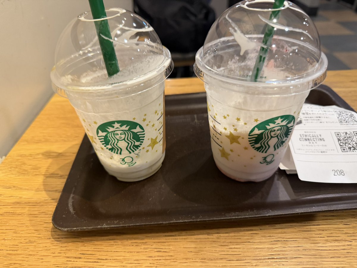 atu0624's tweet photo. ジンギスカンからのスタバ！

完全にデブまっしぐら🐷明日から運動頑張ります🔥

#stabucks  #スタバ  #スタバ新作 
#theフラペチーノof加賀棒ほうじ茶  #ス��ロベリーフラペチーノ 

@Starbucks 
@Starbucks_J https://t.co/KjxQaJ2R63