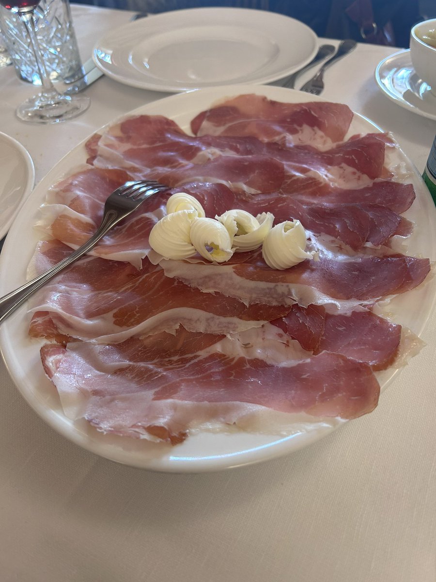 RobyJ 🤍🖤 38 ⭐️⭐️⭐️ tweet media