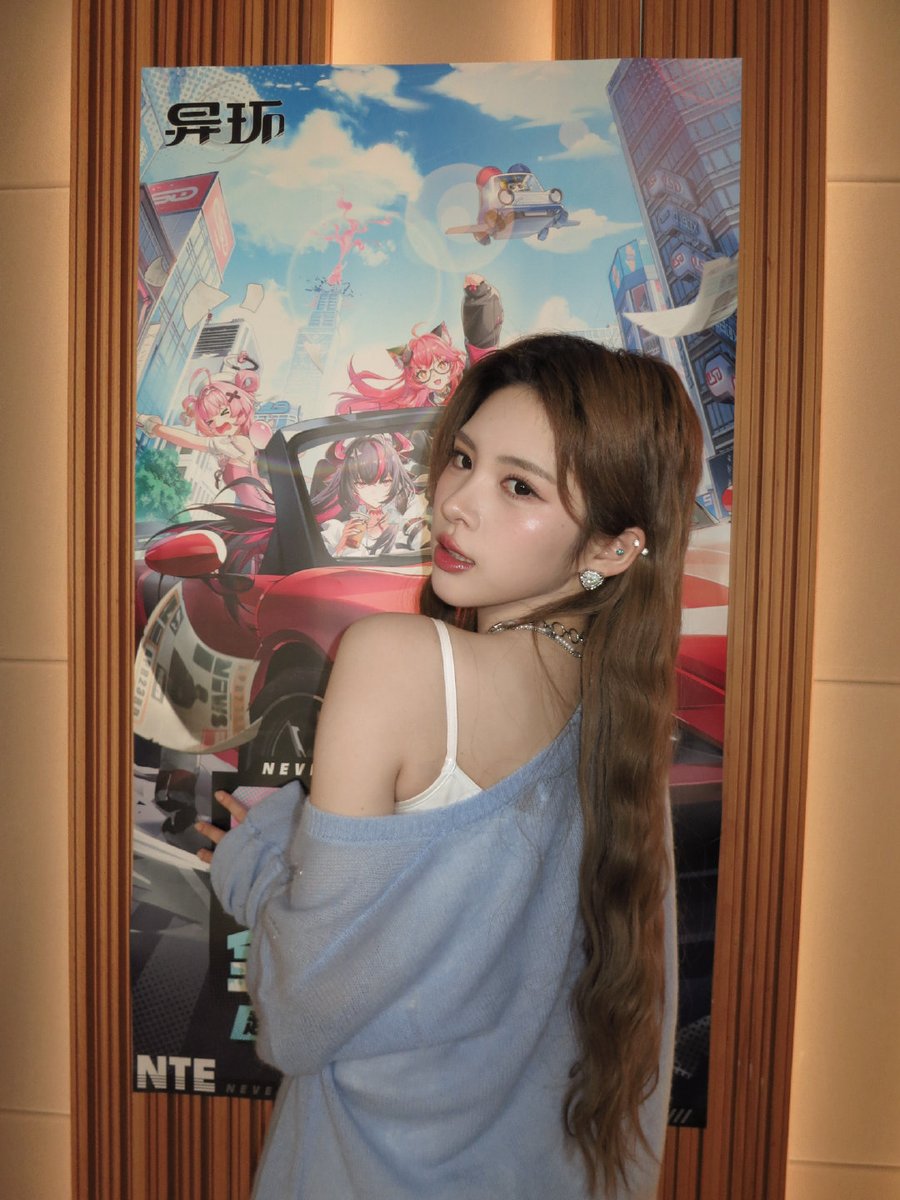 CEGACES's tweet image. 260419 R.E.D Weibo

[R.E.D Peng Xiangrui]
I absolutely love this look! Everyone should check out 7 Cute Girls' "Play On!"

1/2

#RED #R_E_D
#BETTY #PengXiangrui @RED__SSS