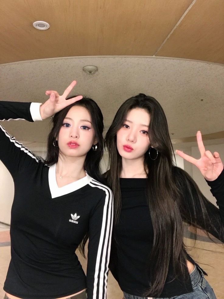 caziu 𝜗ৎ tweet media