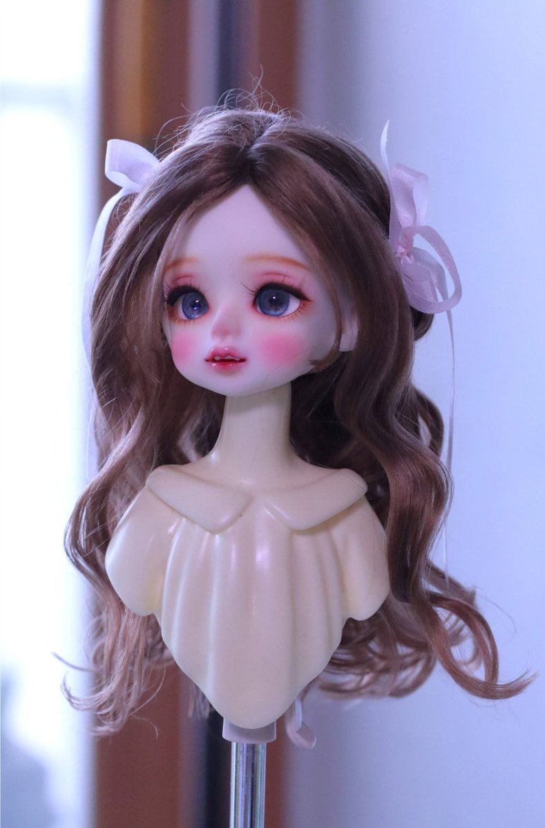 앞으로는 이전에 제작한 가발들의 동일한 색상으로 제작 예정 없습니다🥲

가장 인기있건 디자인은 가르마 버전으로 두개의 수량으로 준비했습니다🥹

그동안 원형 가르마 디자인 모헤어를 좋아해주시고 착용해주셔서 감사합니다! 
앞으로 새로운 가발로 찾아뵙도록 하겠습니다✨
감사합니다!🩷