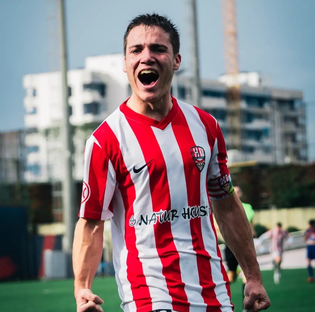 CanteraUDLog's tweet photo. 🏆 DIVISIÓN DE HONOR 

🔚 ¡Finaliza el encuentro en la Ciudad Deportiva! ✅✊🏻 Triunfo del Juvenil A, asegurando así la permanencia en la máxima categoría una temporada más. 💪🏻

UD Logroñés 3-0 CA Osasuna

⚽️⚽️ Chine
⚽️ Dani Martínez 

#CanteraUDLog https://t.co/atKhgAPRbh
