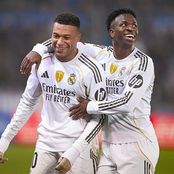 RMDAILYNEWS's tweet photo. Real Madrid consider Vini Jr &amp; Kylian Mbappé UNTOUCHABLE.  The project will be built AROUND THEM next season.

@diarioas https://t.co/4tUOYbdQni