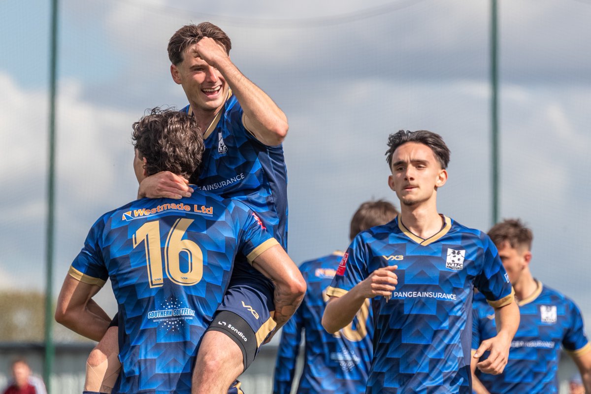 WimborneTownFC's tweet photo. Three goals in a week for @willfletchh, taking his tally to 15 for the season! 🫡

#UpTheMagpies | 📸 @cabbycrabby https://t.co/1ZscBVbRPY