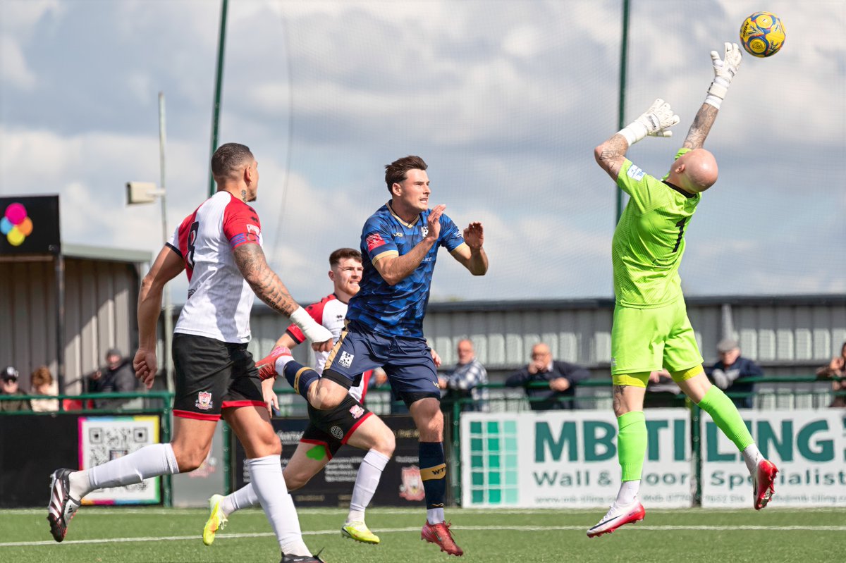 WimborneTownFC's tweet photo. Three goals in a week for @willfletchh, taking his tally to 15 for the season! 🫡

#UpTheMagpies | 📸 @cabbycrabby https://t.co/1ZscBVbRPY