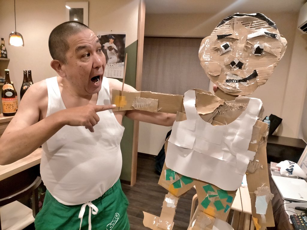 石川浩司さん名古屋ライブ無事終了です！
たま好きタブラ奏者として念願企画、インドの知り合いと六十2公演。感無量です！
様々な喜びや驚き、出会いの即興セッションがありました。
きてくれた方々、出演者、お店にも助けていただいて開催できました本当に嬉しい。
ありがとうございました！！また！